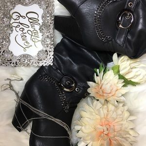 Tall boots with chains